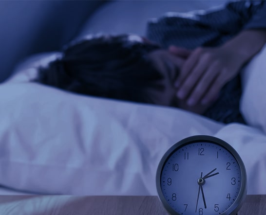 夜中に目が覚めるのはなぜ？予防・対策方法は？