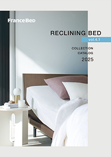 カタログ表紙：電動リクライニングベッドカタログ　RECLININGBED Collection 2025