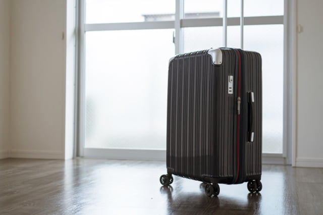 スーツケースなど大きなものを収納